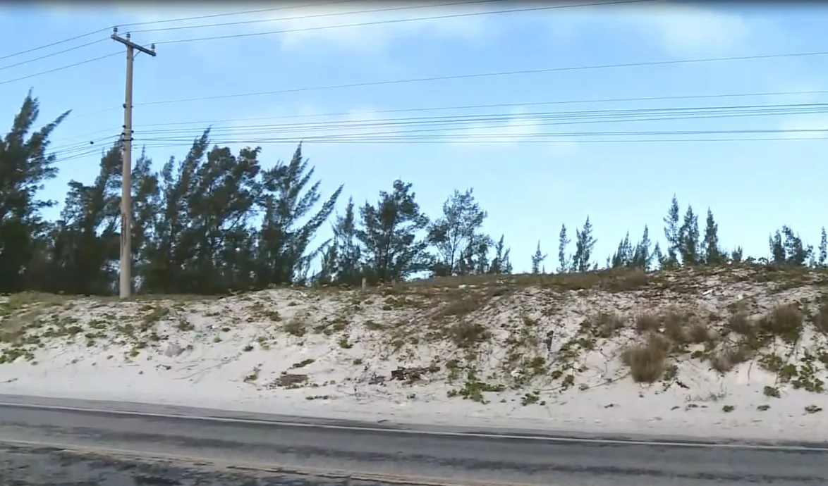 Dois corpos carbonizados são encontrados em local onde capixabas foram sequestrados