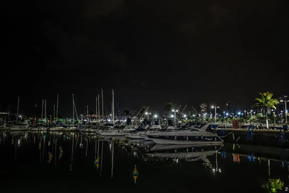 Segunda edição da Remada Noturna promete show de luzes e cores em Vitória