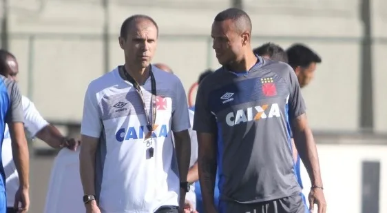 No Vasco, Milton Mendes define substitutos de Luis Fabiano e Kelvin para clássico