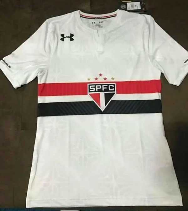 São Paulo apresenta novo uniforme e homenageia torcida em sua camisa