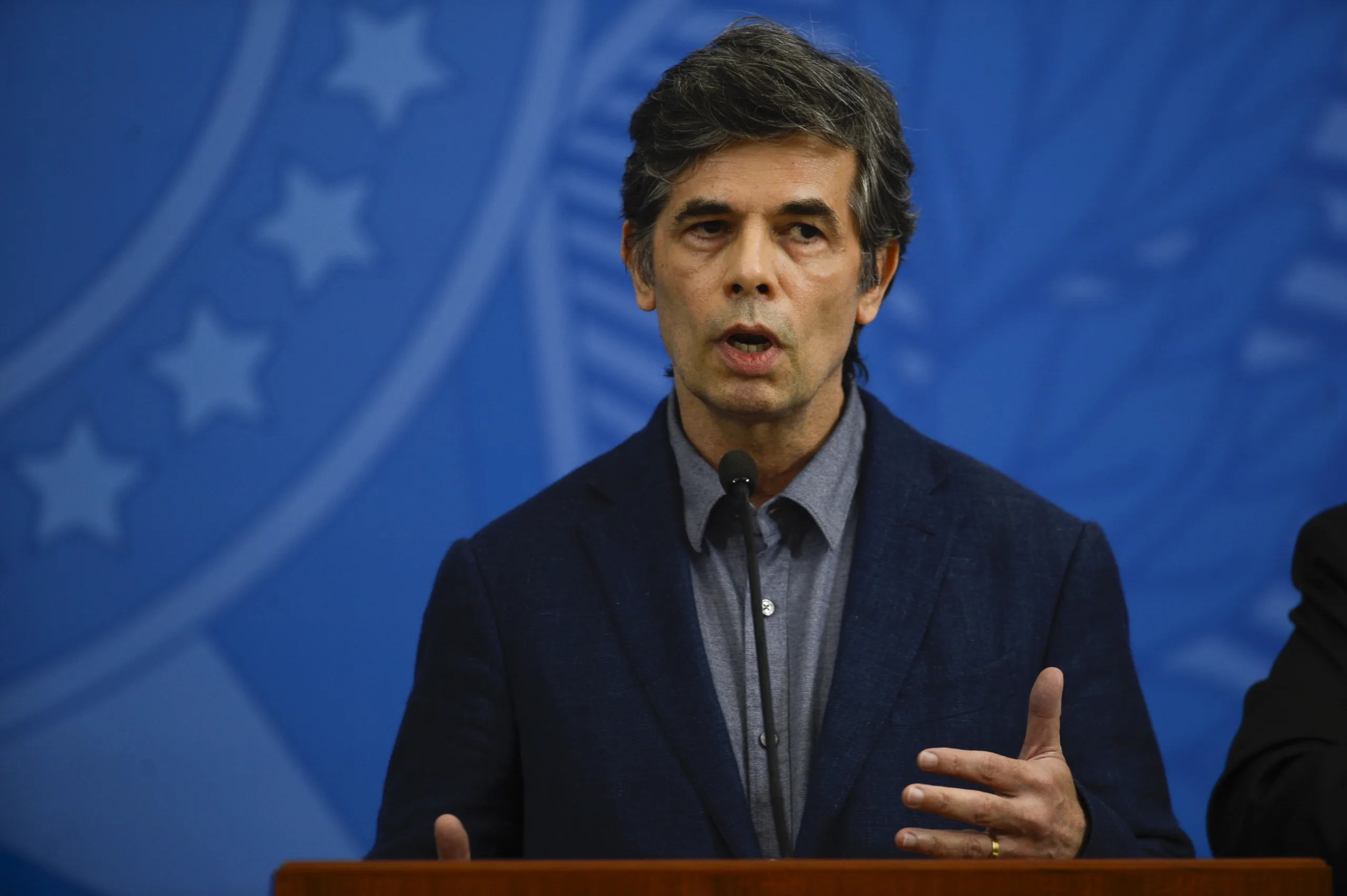 O novo ministro da Saúde, Nelson Teich, durante pronunciamento no Palácio do Planalto