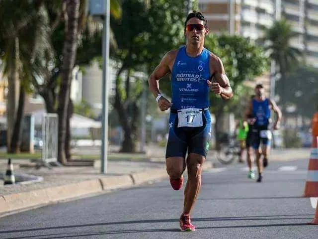 Bombeiro de Cachoeiro embarca para disputa do Mundial de Aquathlon no Canadá