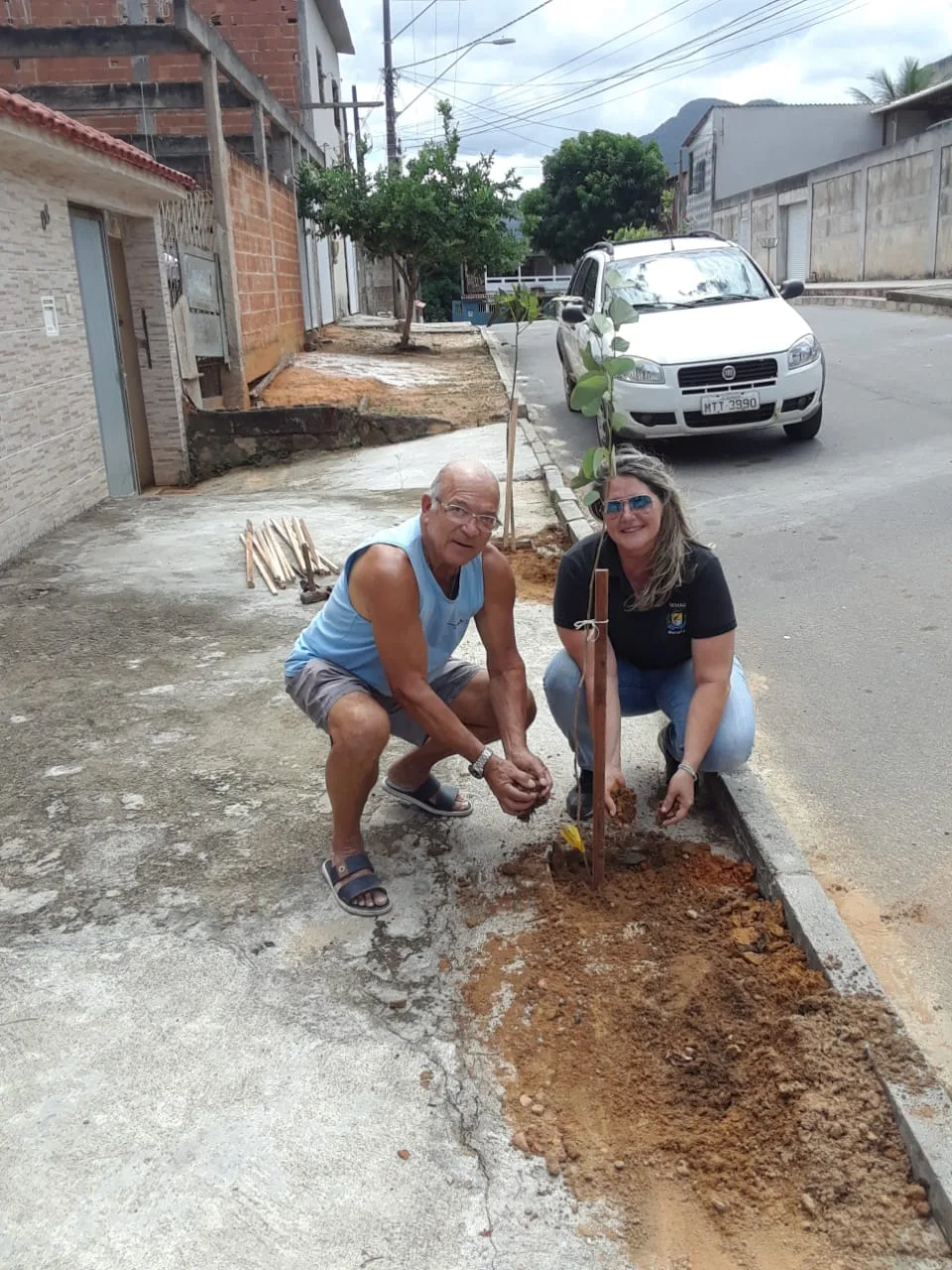 Projeto promove plantio de árvores em Guarapari