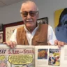 Com estátuas do Homem-Aranha autografadas, casa de Stan Lee é colocada à venda