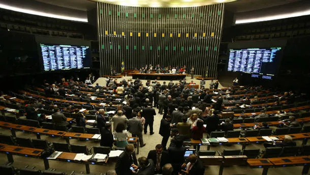 Deputados querem votar reforma da Previdência mais enxuta