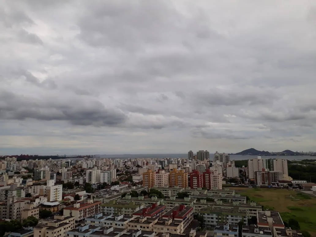 Sem sol? Fim de semana de carnaval segue com tempo instável no Espírito Santo