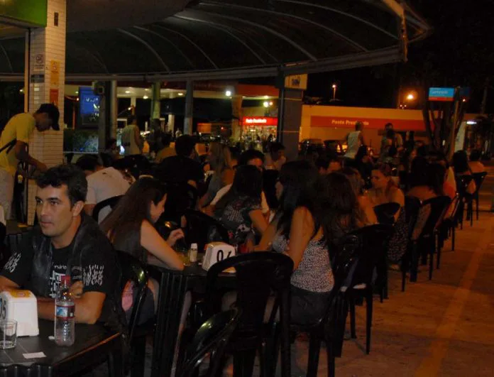 Bares na Rua da Lama em Jardim da Penha