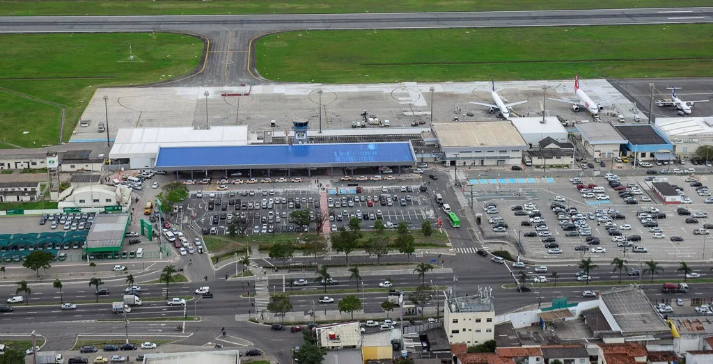 Aeroporto de Vitória tem defeito em equipamento que auxilia pousos por instrumentos