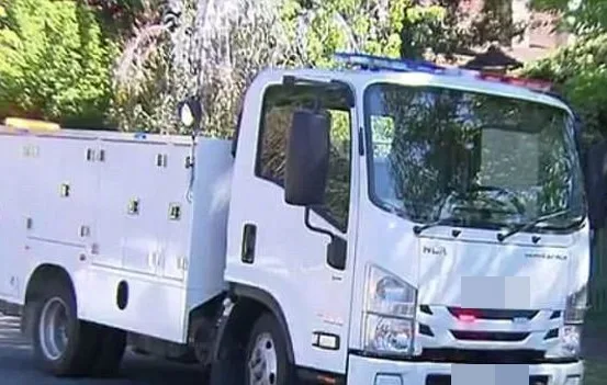 Adolescente de 15 anos usa ambulância falsa para atender emergências