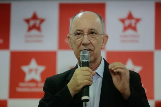 Rui Falcão diz não saber se a CPMF sairá do texto-base do congresso do PT