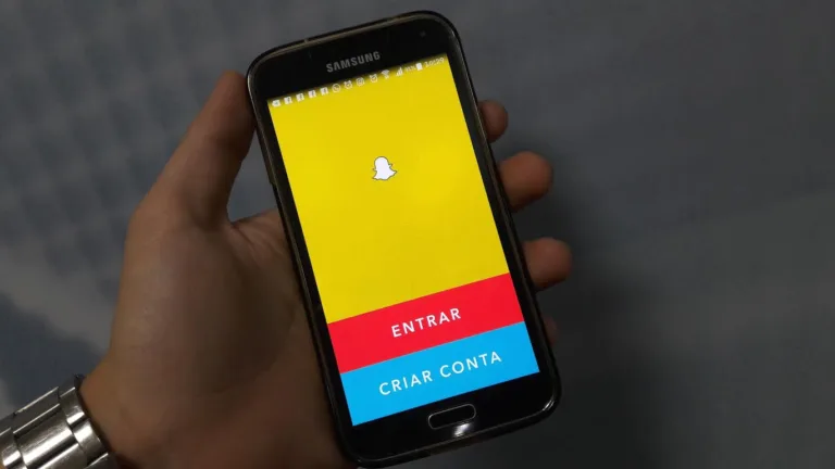 Snapchat libera função de chat para grupos com até 16 usuários