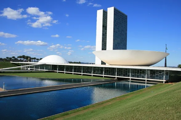 Câmara e Senado obstruirão votações até início da comissão de impeachment