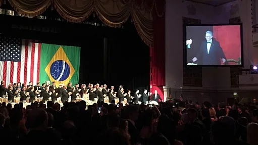 Homenageado em Nova York, FHC fala em risco de Brasil perder o que conquistou