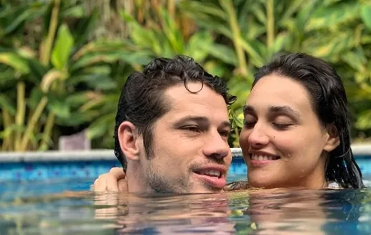 Débora Nascimento fala do namorado e entrega atual relação com José Loreto: 'Vou amá-lo como amigo para sempre'