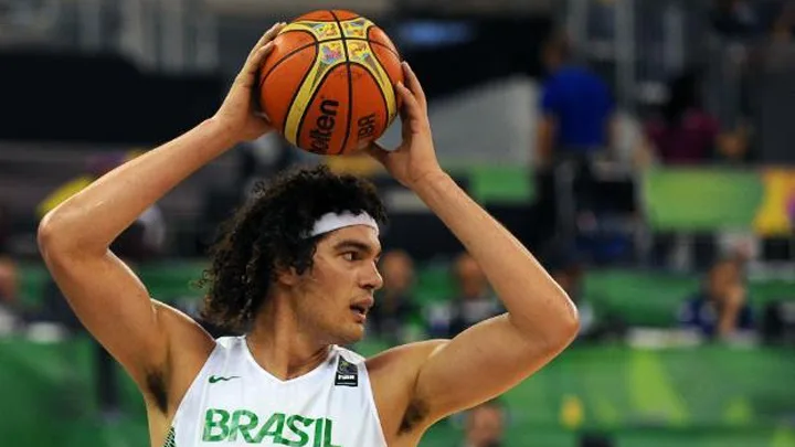 Seleção de basquete terá Varejão e espera por Huertas em Eliminatórias do Mundial