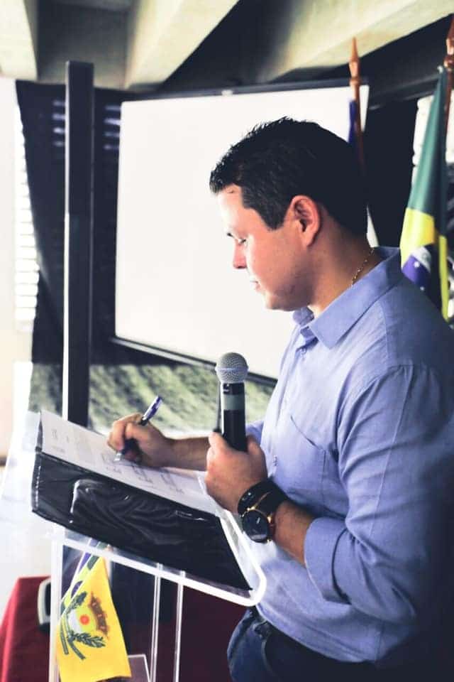 Prefeito de Itapemirim abre sigilos dos gestores da prefeitura