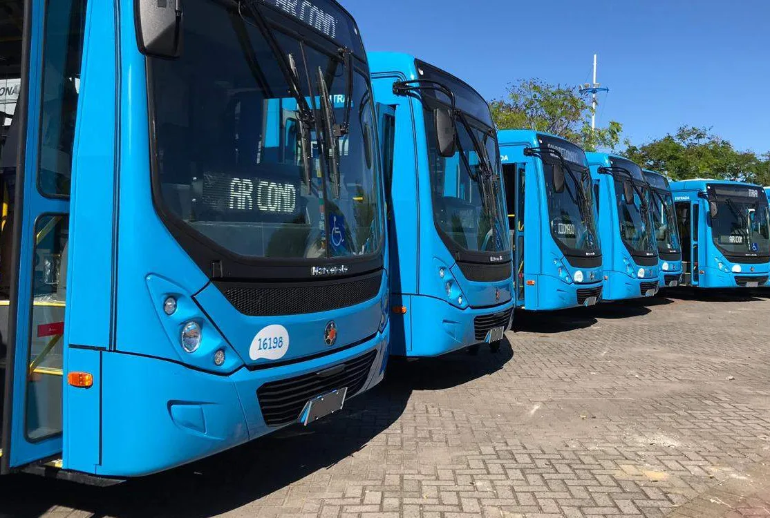 Ônibus do Transcol vão levar profissionais de saúde para o trabalho no Espírito Santo