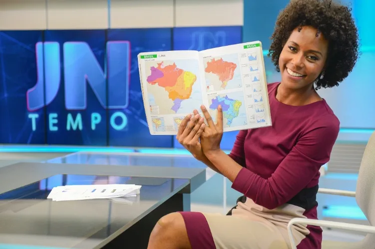 Moça do tempo do “JN”, Maria Júlia Coutinho pode comandar o “Fantástico”