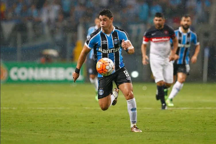 Grêmio só empata com o San Lorenzo e sai de campo vaiado em casa