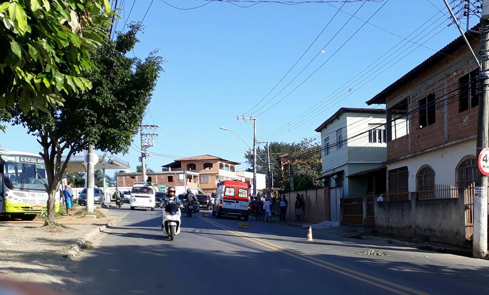 Acidente entre carro e moto deixa uma pessoa ferida na Rodovia José Sette