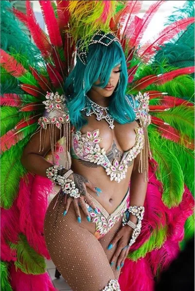 Chris Brown comenta foto de Rihanna e irrita fãs