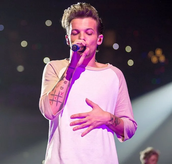 Louis Tomlinson, da One Direction, destrói quarto e é expulso de hotel de luxo