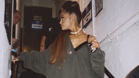 Ariana Grande termina noivado com Pete Davidson, afirma site