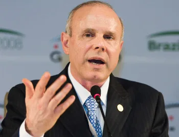 Sao Paulo, Brazil, November 7, 2008. G20 Meeting. Guido Mantega, Brazilian Minister of Finance talking during a press conference. PHOTO Adri Felden/Argosfoto / Encontro do G20 em Sao Paulo. Guido Mantega, ministro da Fazenda do Brasil falando com os jornalistas durante coletiva de imprensa. FOTO Adri Felden/Argosfoto