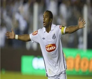 Mano elogia Robinho e exalta fim de tabu contra atacante