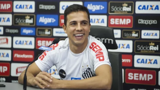 Nilmar mira entrosamento rápido para evoluir no Santos