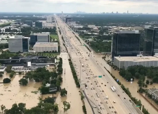 Capixaba relata passagem de furação Irma. Assista!