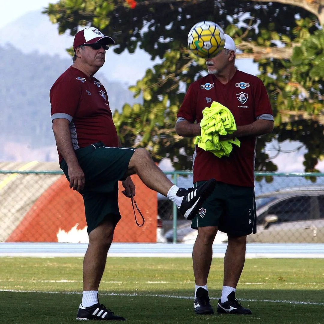 Sob pressão no retorno ao estádio do Maracanã, Fluminense recebe o Vitória