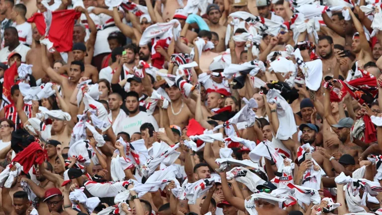 São Paulo, Atlético-MG e Atlético-PR pegam pedreiras argentinas na Sul-Americana