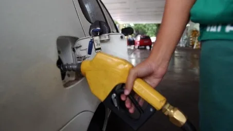 Fipe: impacto da gasolina deve ser de 0,06 ponto em 2014