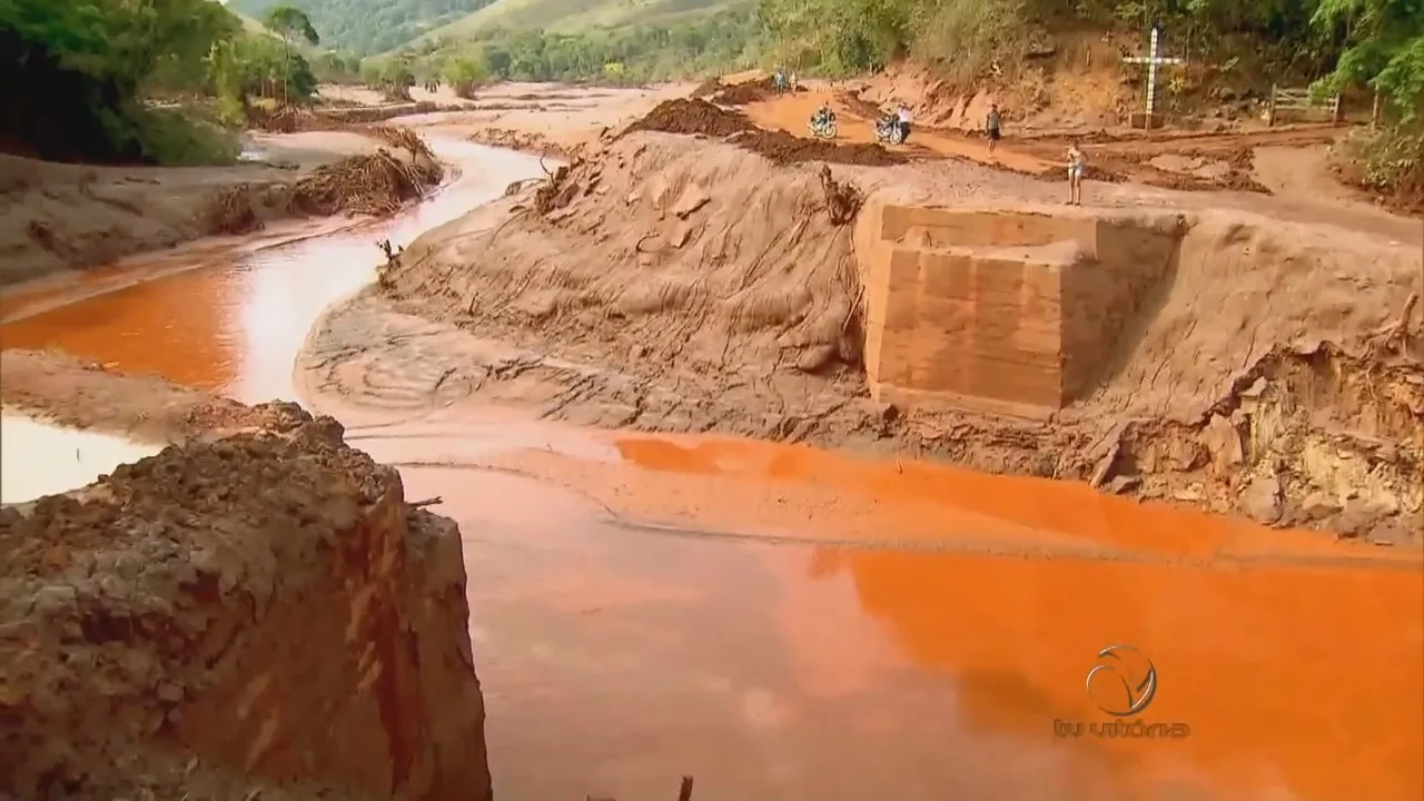 Série mostra estragos ambientais um ano após chegada da lama no Espírito Santo