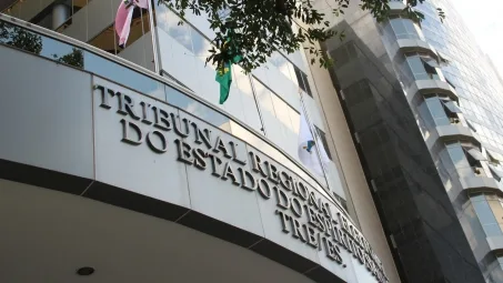 Quase seis mil denúncias registradas no TRE-ES de crime eleitoral no 1º turno