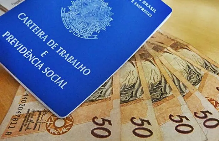 Governo reduz para R$ 998 previsão do salário mínimo em 2019