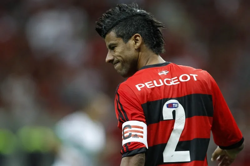 Leo Moura. Flamengo x Coritiba. Campeonato Brasileiro A 2013. Mane Garrincha, 06 de Julho de 2013. Brasilia, Distrito Federal, Brasil. Foto: Adalberto Marques/AGIF