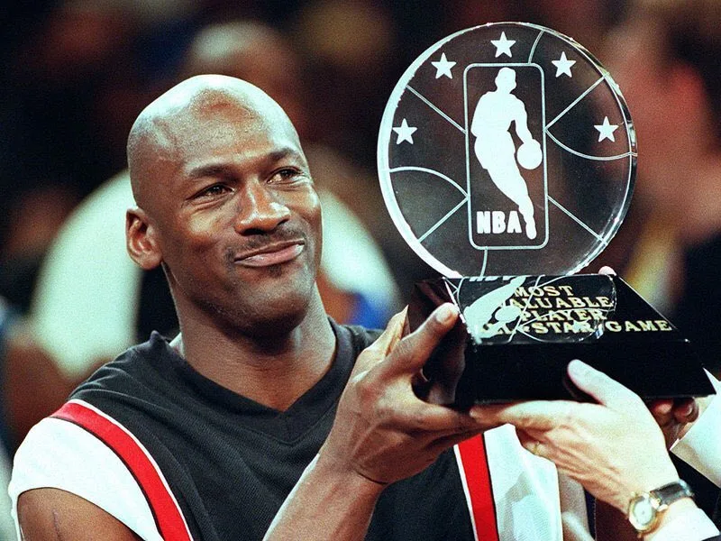 NBA aprova venda do Charlotte Hornets, de Michael Jordan, por R$ 15,7 bilhões