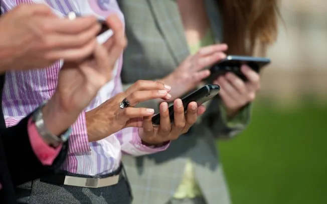 Uso excessivo das redes sociais pode ser indicativo de depressão