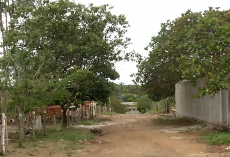 Família é feita refém e amarrada durante assalto a residência na Serra