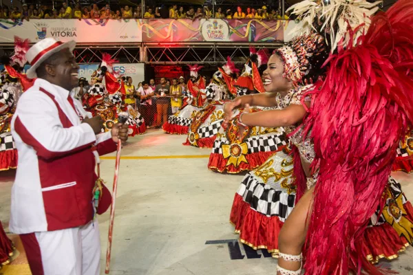 Feijoada de uma tonelada vai abrir agenda de ensaios da MUG para o Carnaval 2018