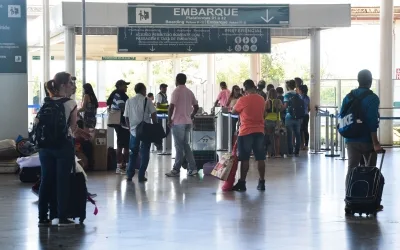 Anac recomenda que passageiros cheguem com 2 horas de antecedência