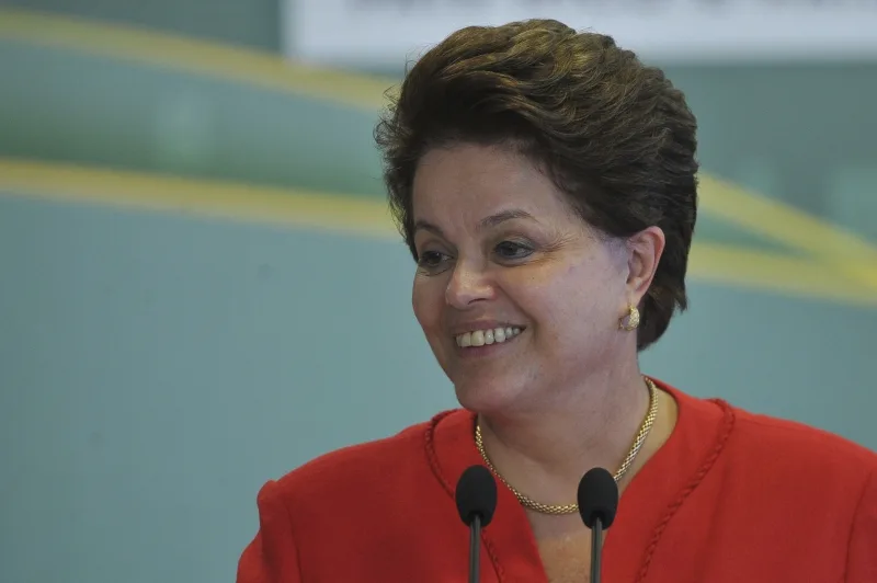 Dilma promulga projeto de lei que prevê impressão de voto de urna eletrônica