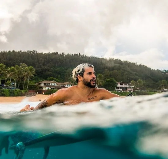 Italo Ferreira chega às quartas de final em Margaret River; Medina é eliminado