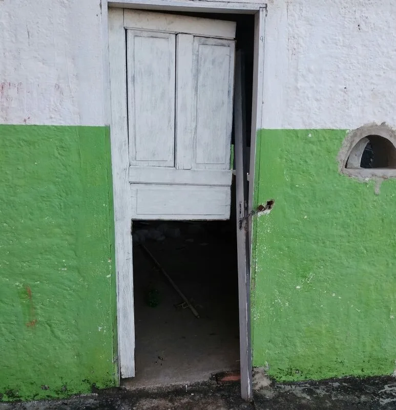 Vândalos invadem e destroem parte do estádio Sumaré em Cachoeiro