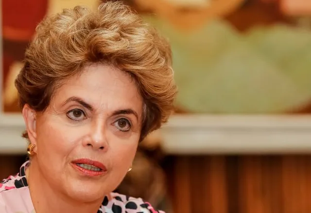 Justiça arquiva ação de Dilma contra empreiteiro delator por falso testemunho