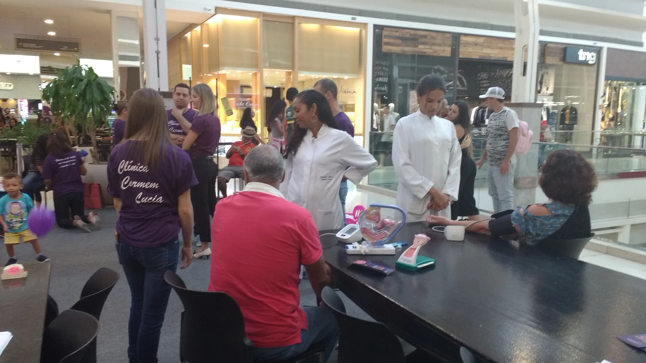 Instituto Americo Buaiz comemora 2 anos com Feira da Solidariedade no Shopping Vitória