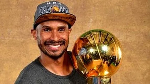 Leandrinho curte título da NBA e sua "profecia" no Golden State Warriors