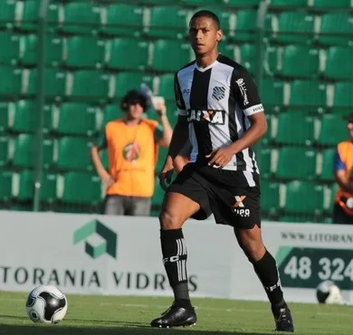 São Paulo anuncia contratação de Bruno Alves, ex-Figueirense